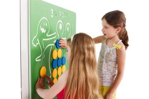 Panel edukacyjny jasny zielony typu 3 in a row 735x735mm. Napis ENG